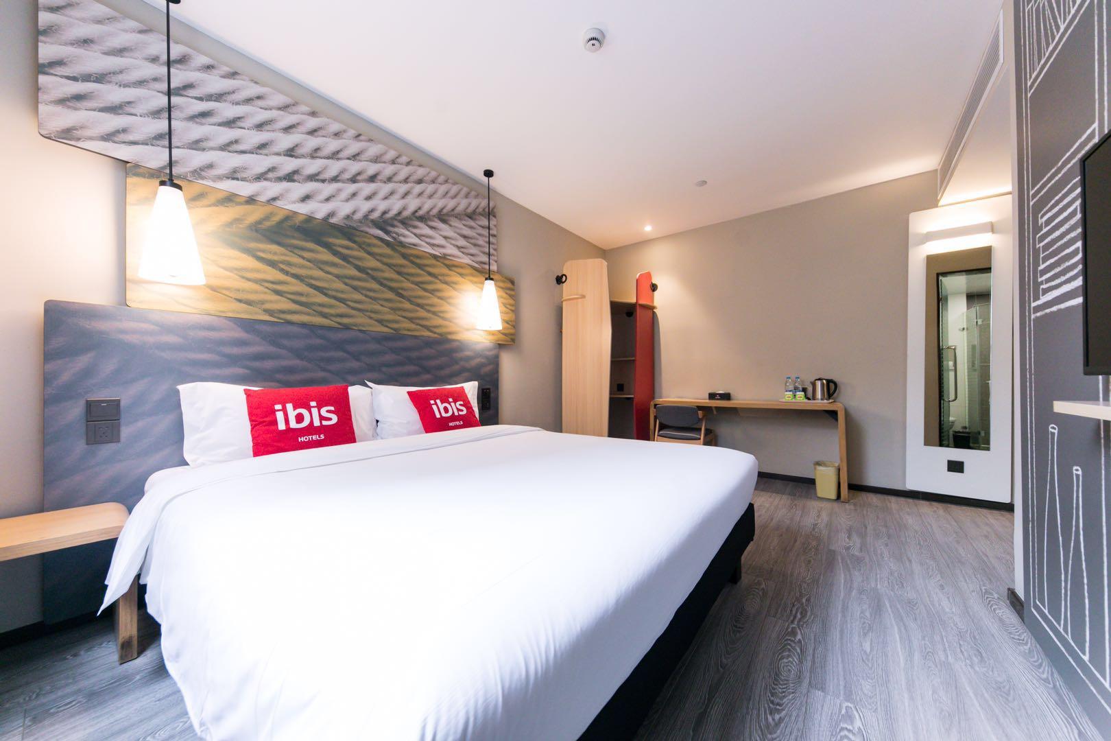 Ibis Shanghai Gubei Exteriör bild