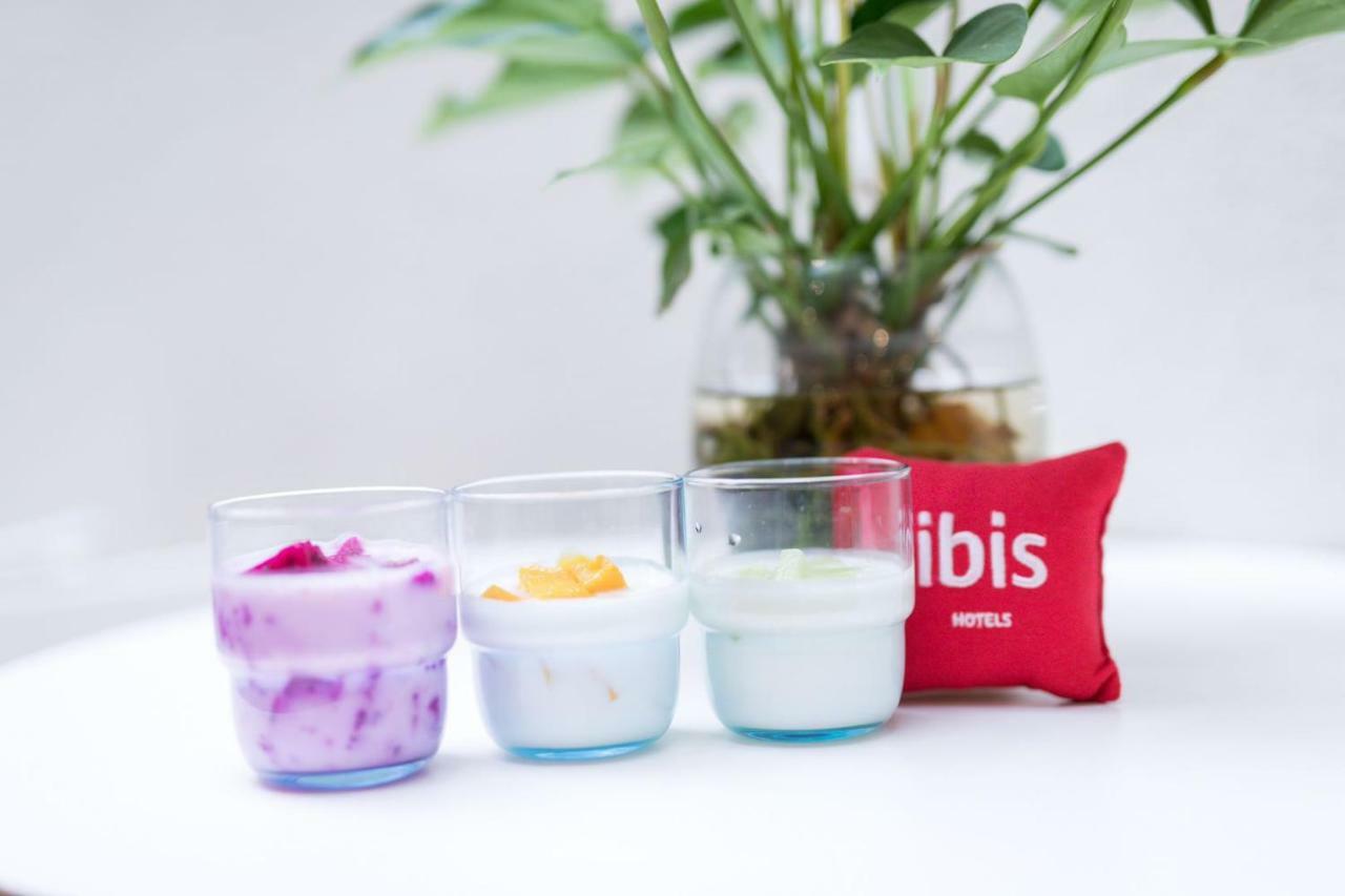 Ibis Shanghai Gubei Exteriör bild