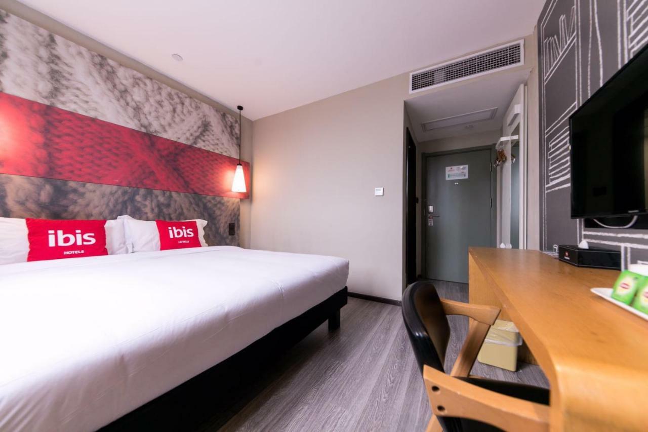 Ibis Shanghai Gubei Exteriör bild