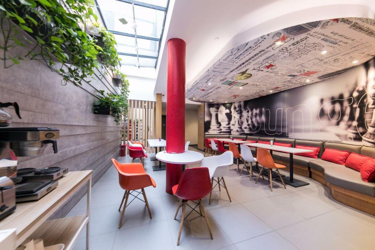 Ibis Shanghai Gubei Exteriör bild